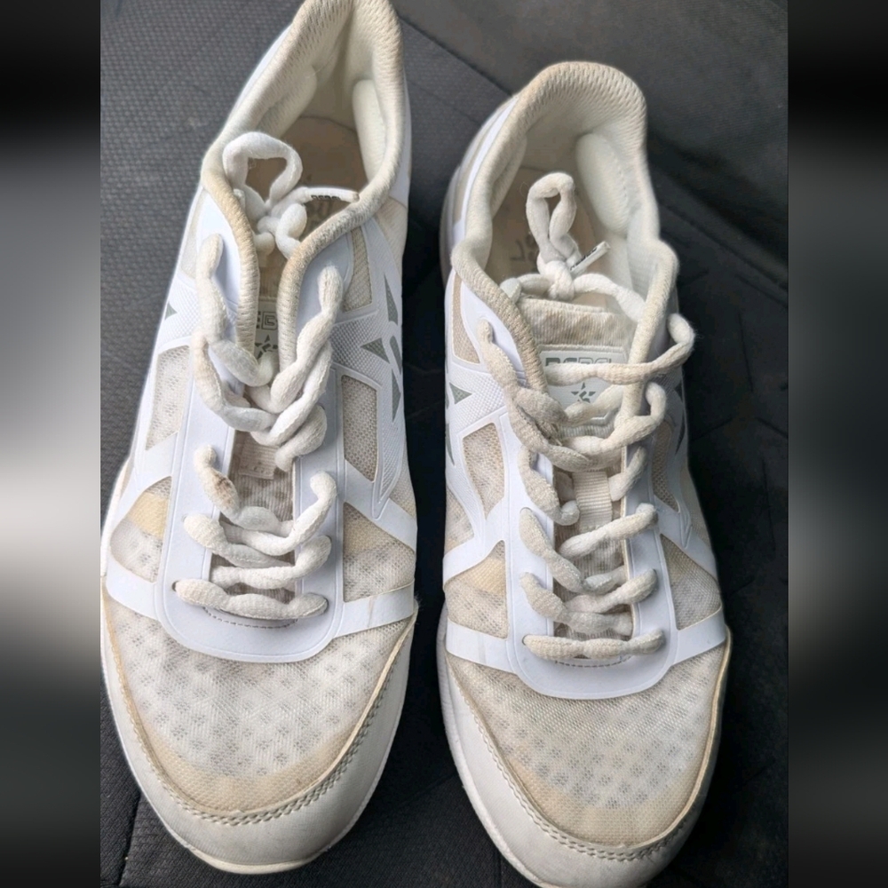 Rebel Ruthless Cheer Shoes Size 8.5